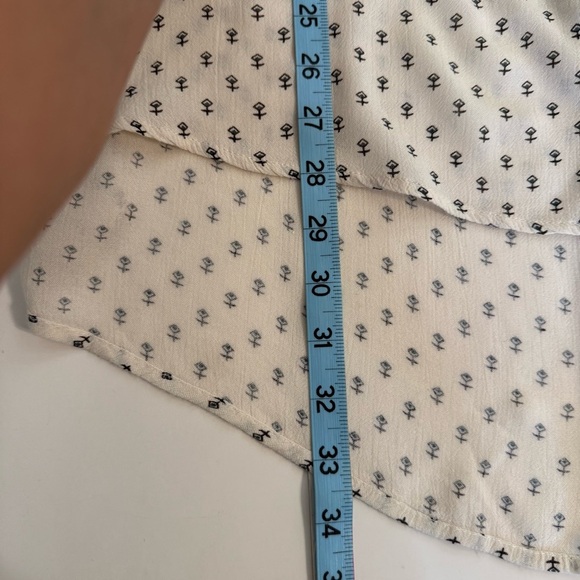 Free People Cream Navy Lightweight Long Sleeve Split Neck Tunic Shirt Top Size S - Picture 12 of 13